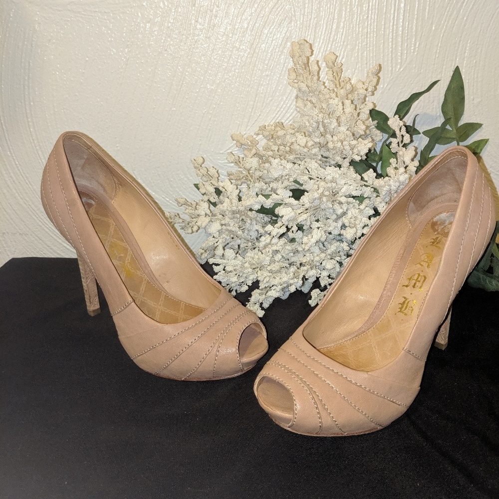 L.A.M.B peep toe Heels